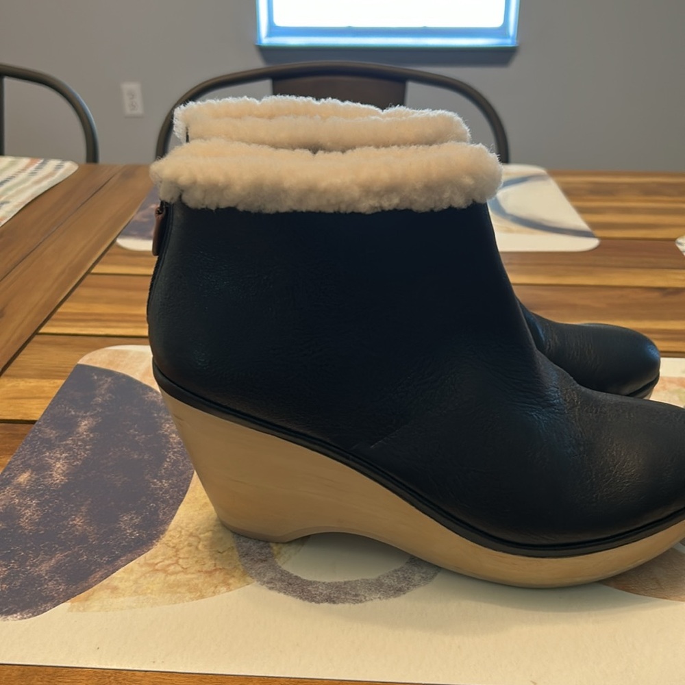 Gentle Souls Black Wedge Bootie - Picture 2 of 7